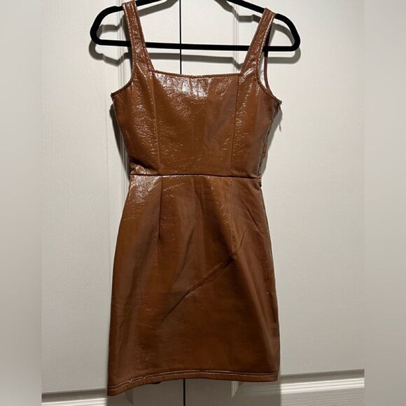 PrettyLittleThing Chocolate PU Sleeveless Corset Stitched Detail Bodycon Dress - Picture 5 of 6